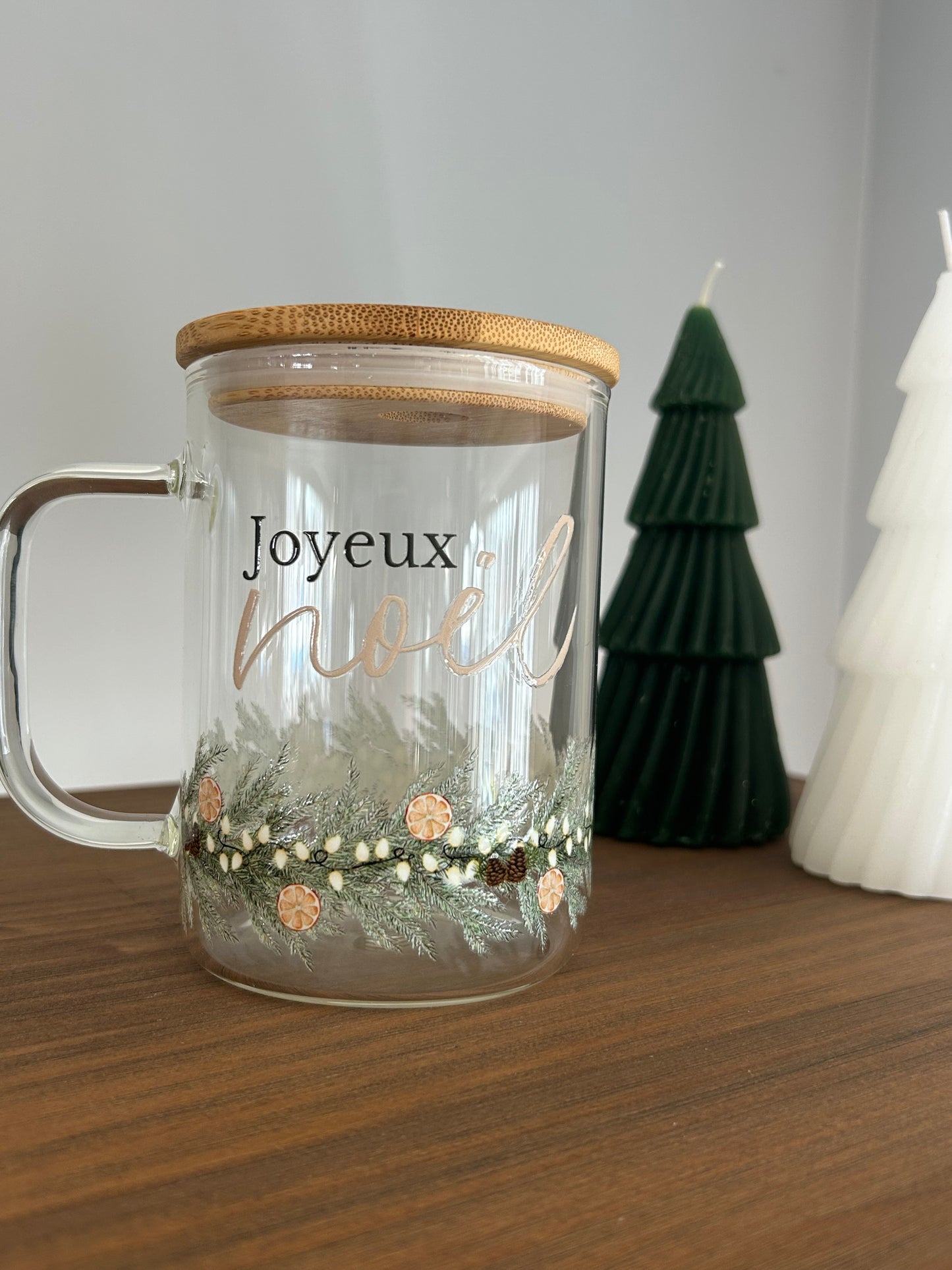 Tasse en verre avec couvercle et paille (17 oz) - Guirlande de Noël 🎄