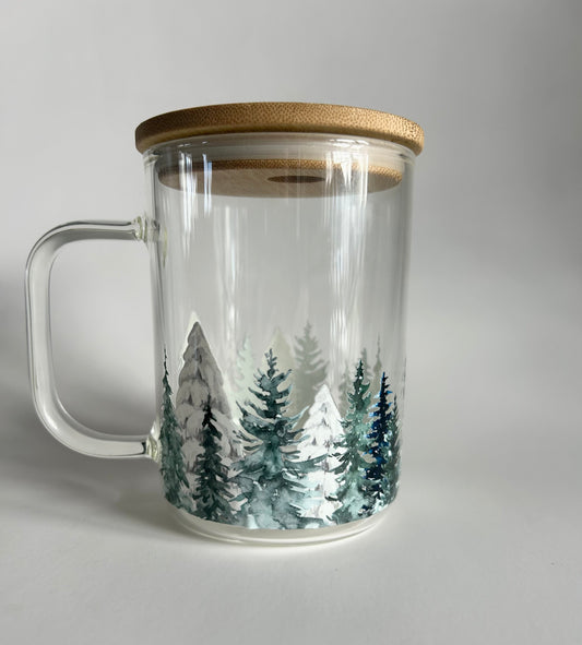 Tasse en verre avec couvercle et paille (17 oz) - Forêt de sapins🌲