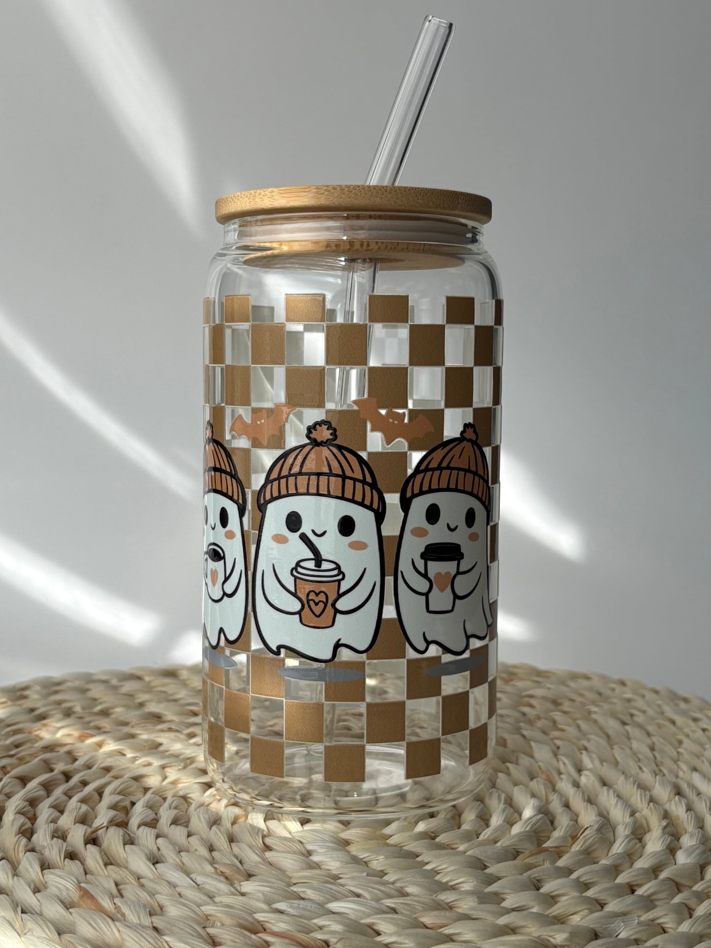 Tumbler en verre avec couvercle et paille (16 oz) - Petits frissons 👻