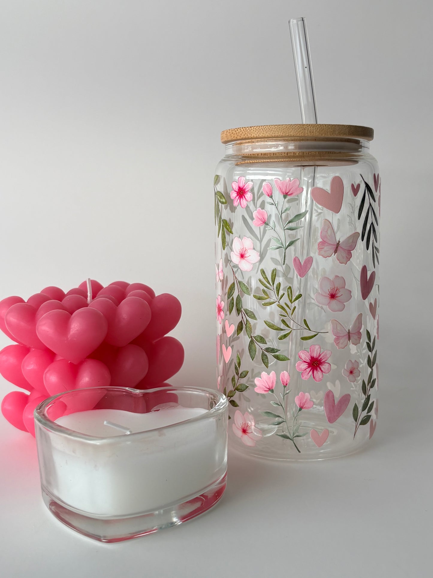Tumbler en verre avec couvercle et paille (16 oz) - Coeur de papillons 🦋🩷