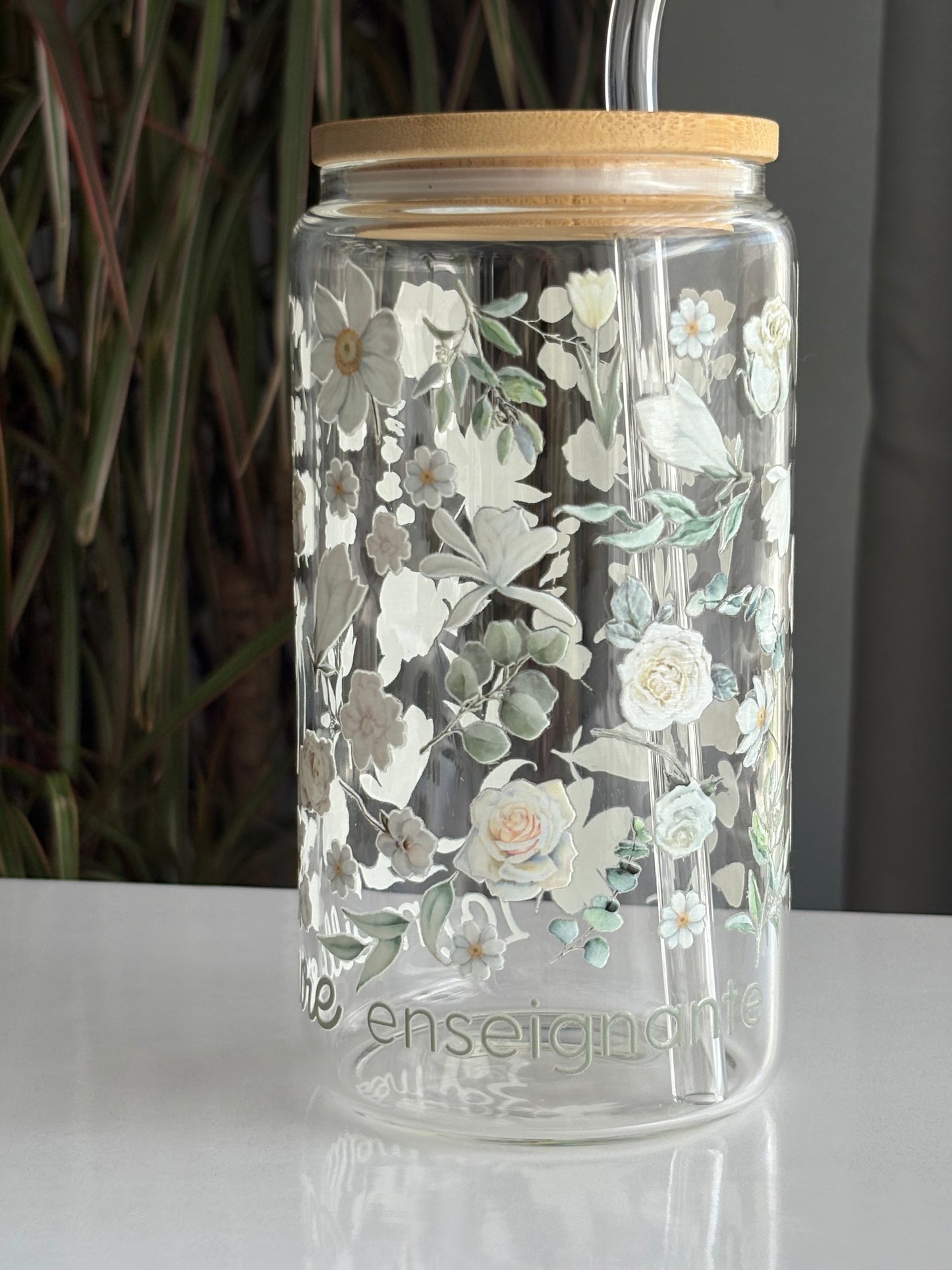 Tumbler en verre avec couvercle et paille (16 oz) -La meilleure enseignante sauge 🌿
