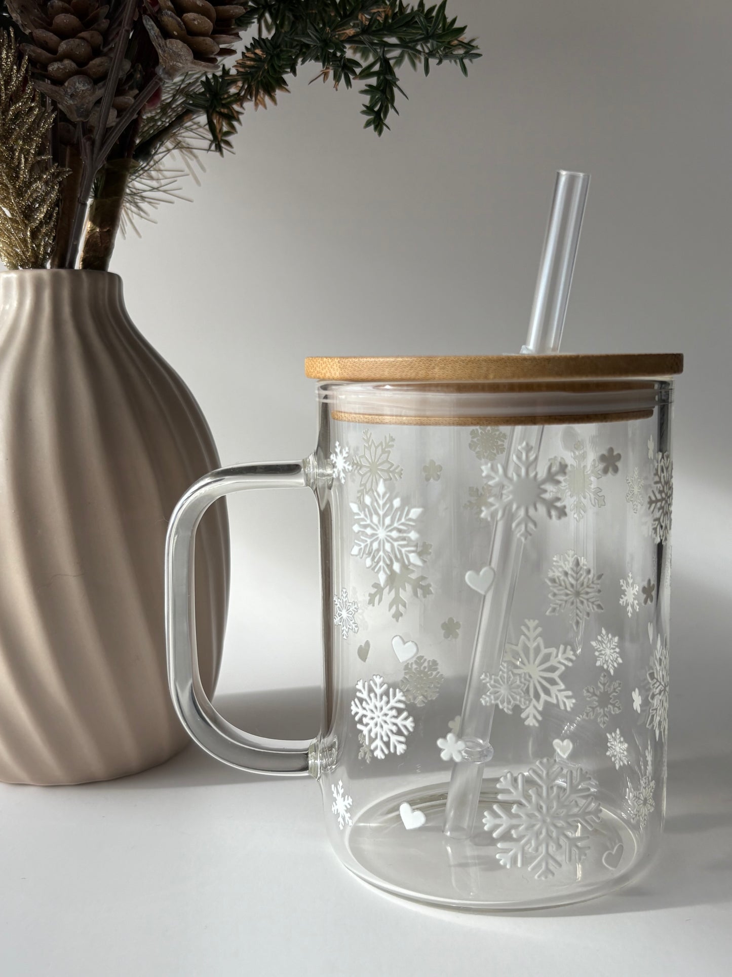 Tasse en verre avec couvercle et paille (17 oz) - Flocons