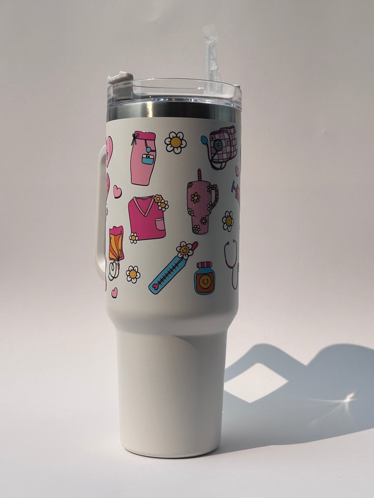 Tumbler isotherme blanc avec couvercle et paille (40 oz) - Nurse life 👩‍⚕️🩺