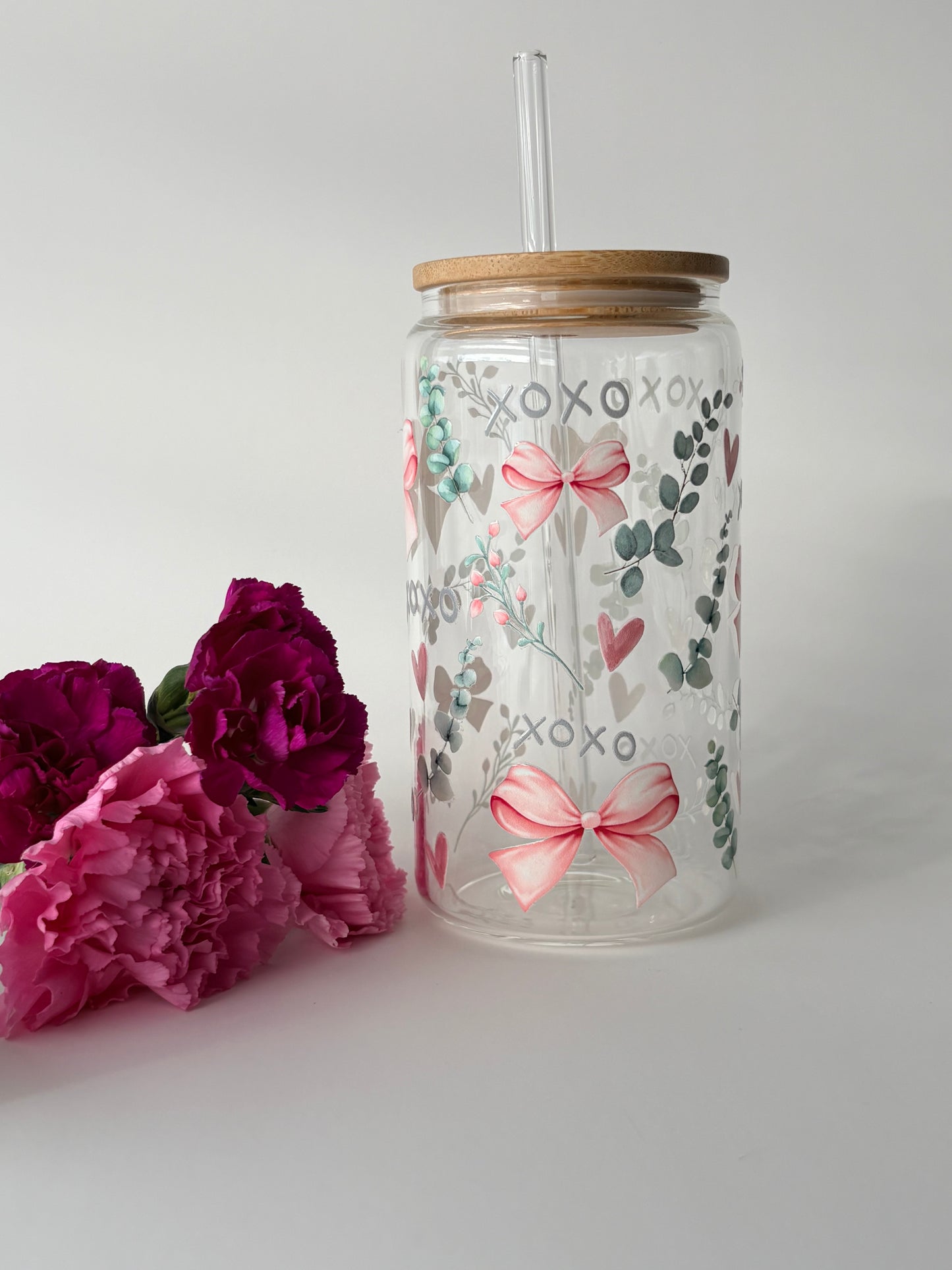 Tumbler en verre avec couvercle et paille (16 oz) - XOXO 🎀