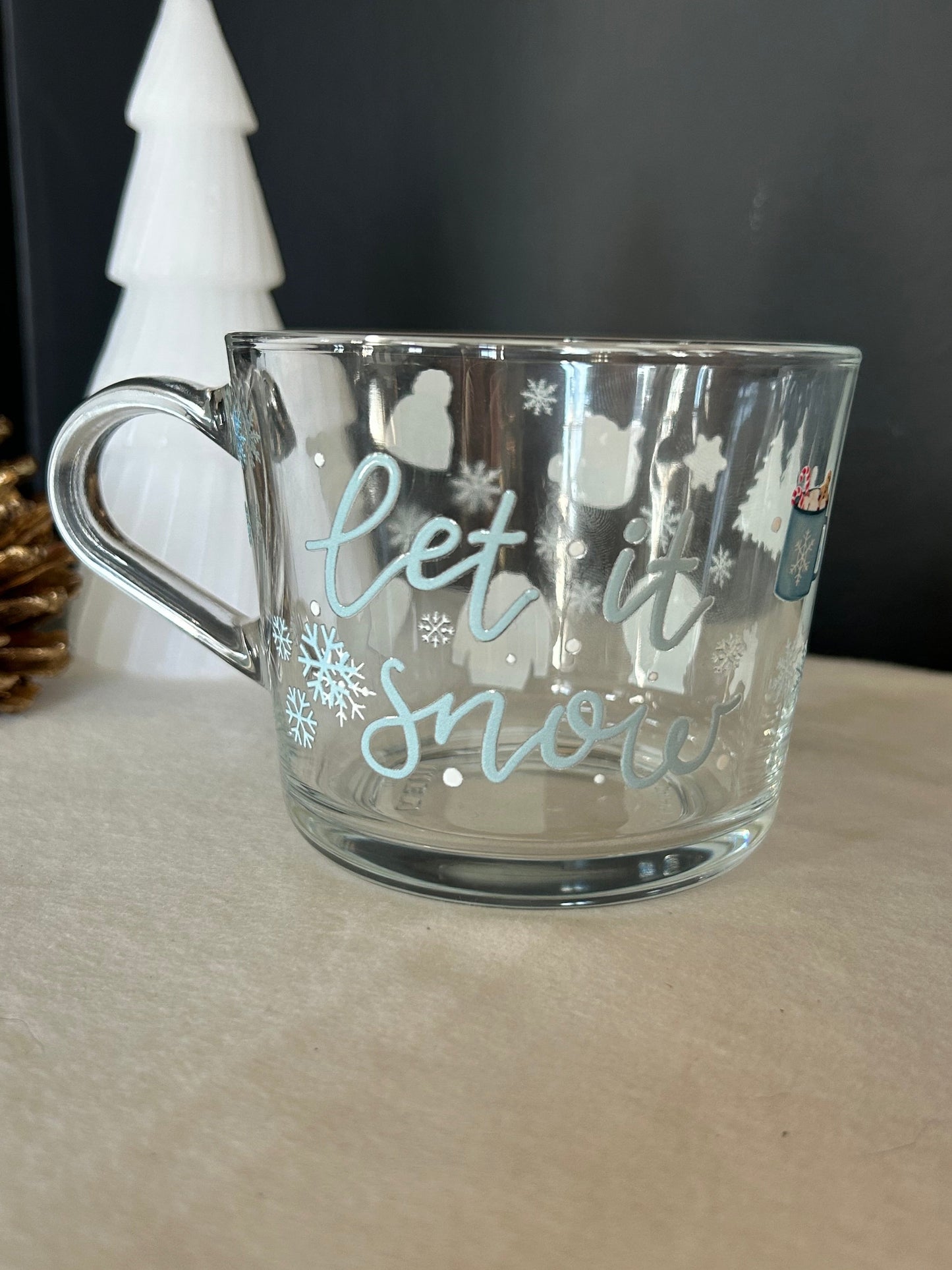 Tasse en verre (12 oz) - Let it snow ☃️