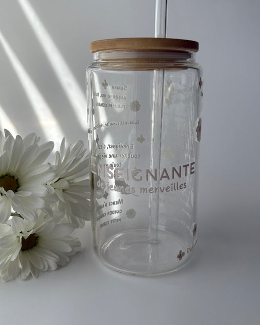 Tumbler en verre avec couvercle et paille (16 oz) - Enseignante de jeunes merveilles 🤎