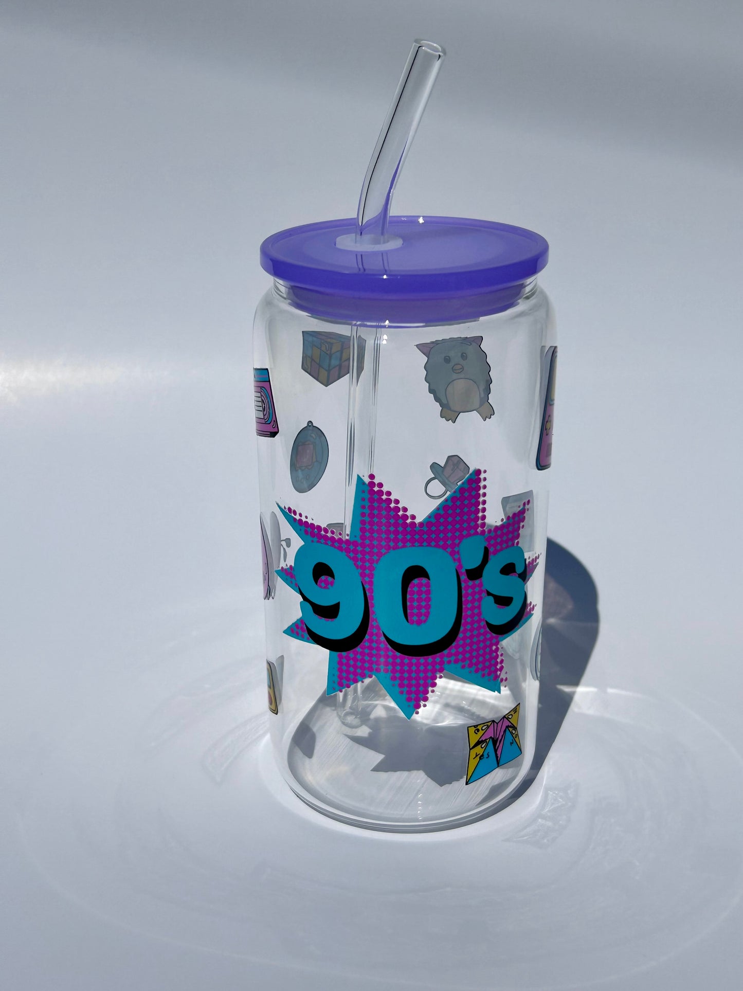 Tumbler en verre avec couvercle et paille (16 oz) - 90’s 💜