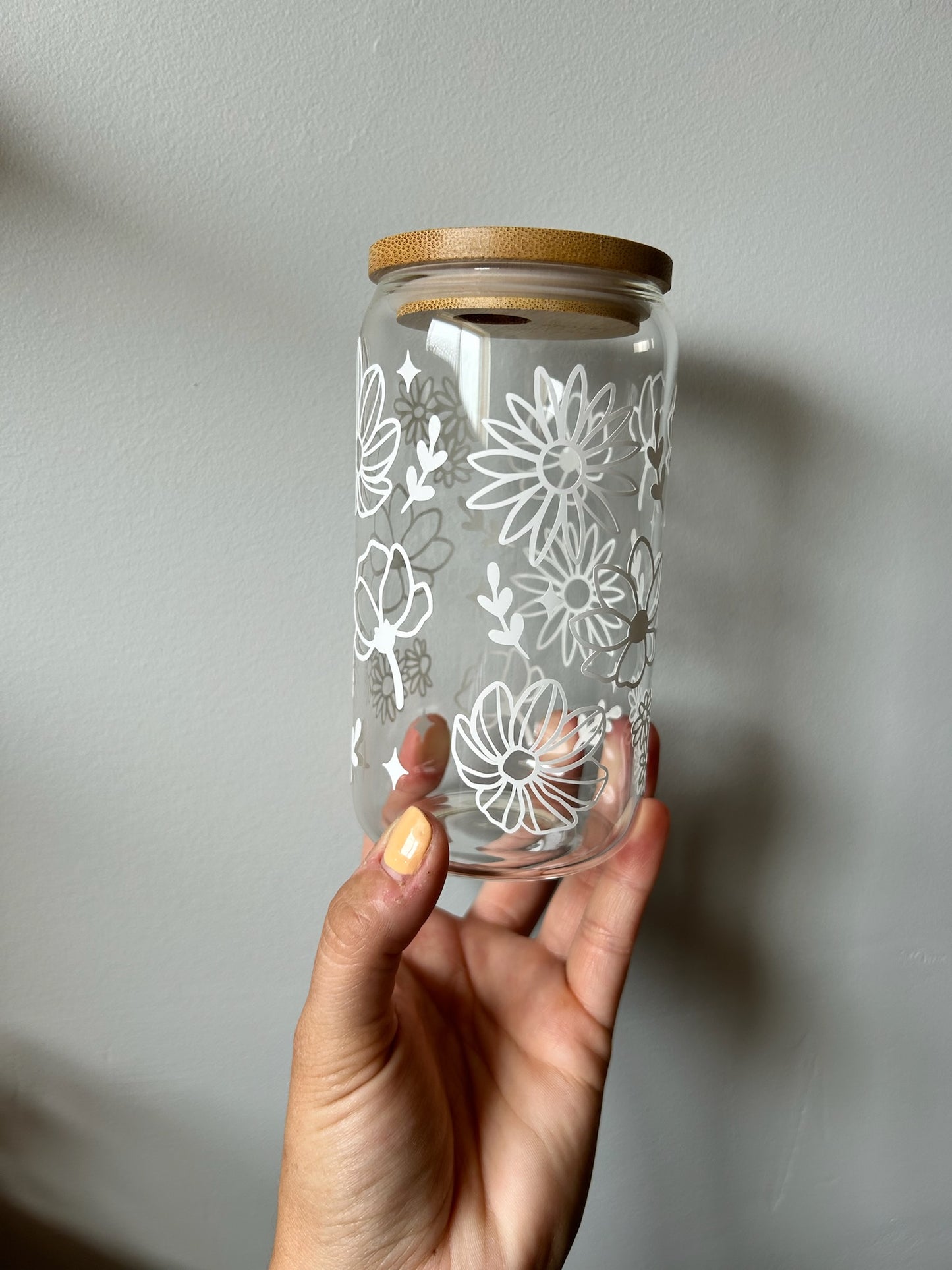 Tumbler en verre avec couvercle et paille (16 oz) - Fleurs sauvages 🌻