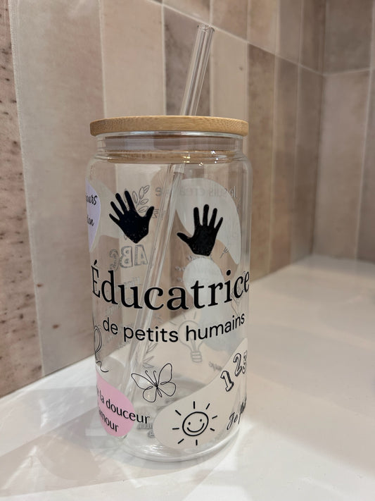 Tumbler en verre avec couvercle et paille (16 oz) - Éducatrice de petits humains 👩‍🏫